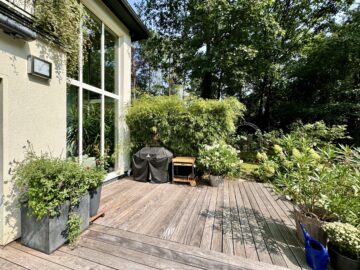 A+ Unikat! Große Familienvilla in ruhiger gefragter Lage mit parkähnlichem Garten! - Üppige Terrasse